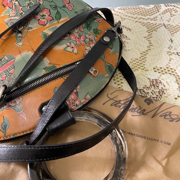 Patricia Nash leather Paris inspired bag - Picture 7 of 7